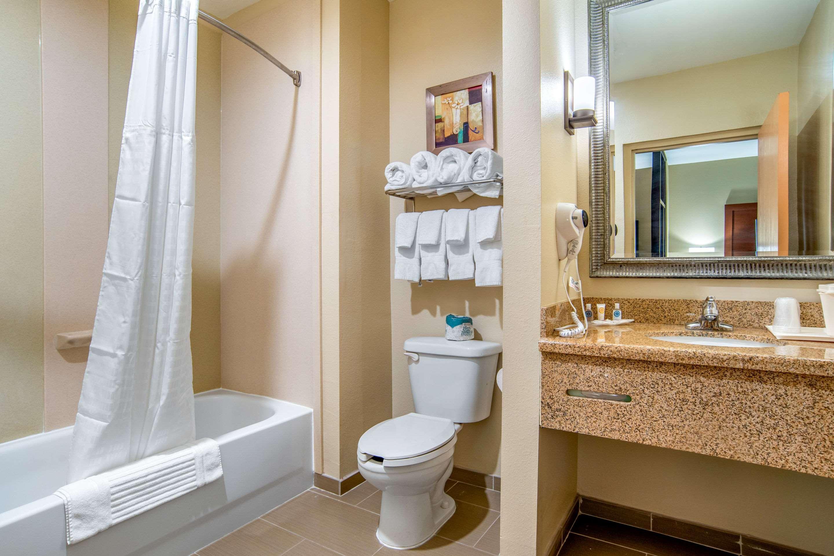 Comfort Suites Gulfport Luaran gambar