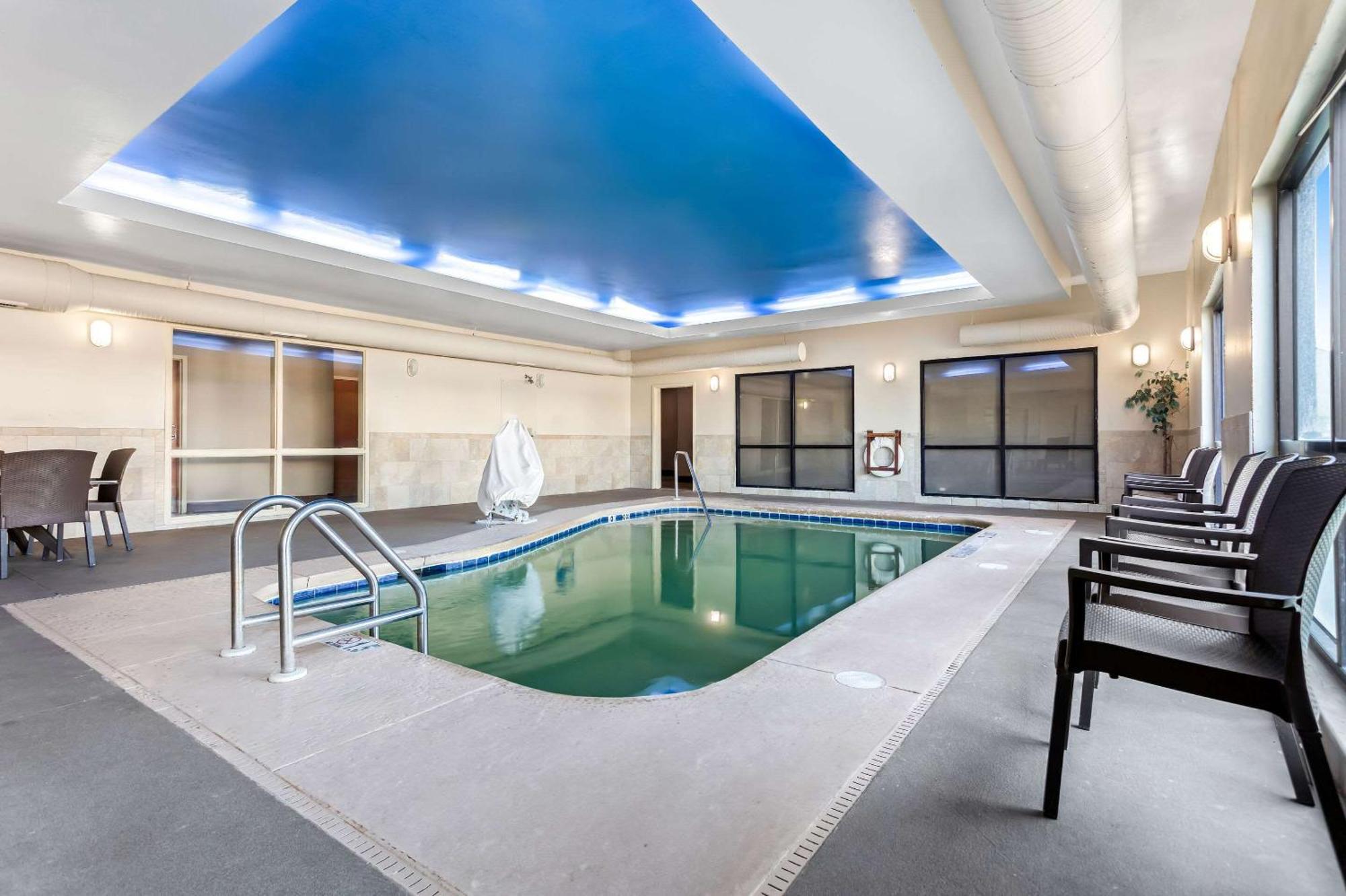 Comfort Suites Gulfport Luaran gambar